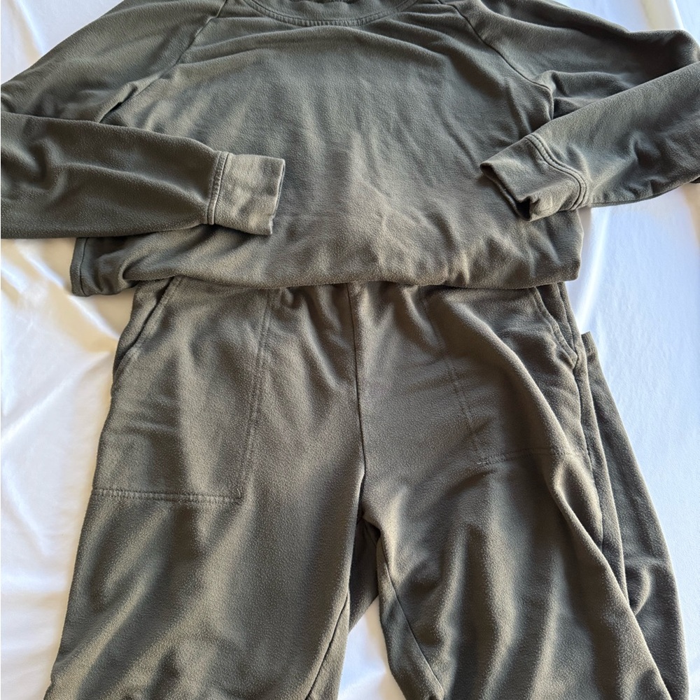Lou & Grey LOFT Long Sleeve Set (Green, Size M)